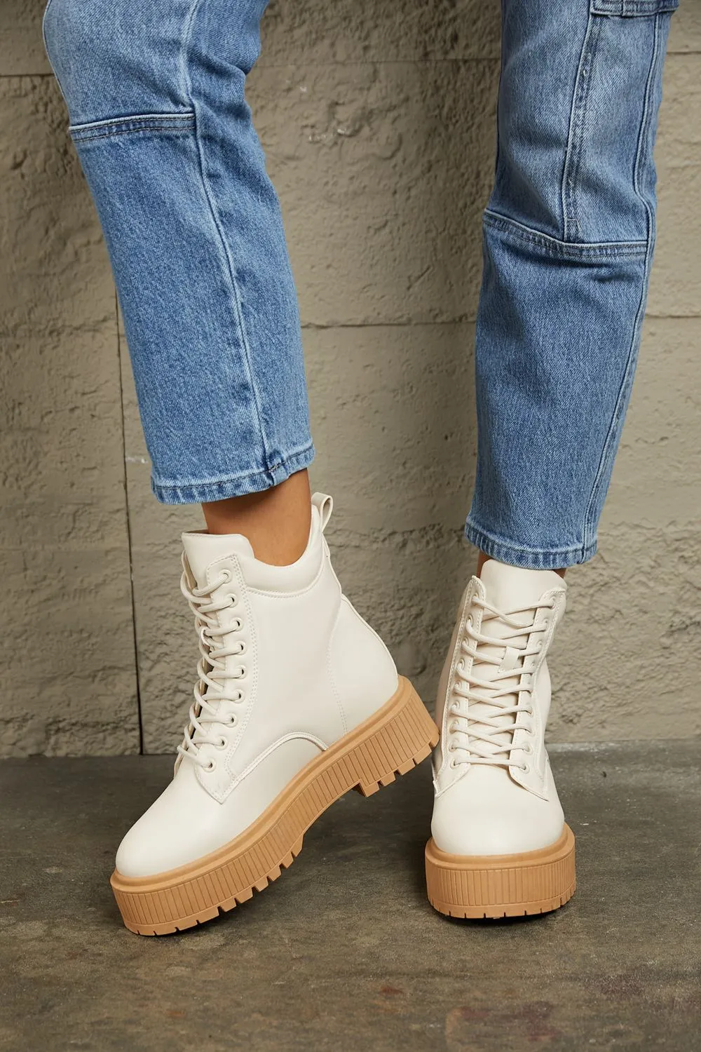 Qupid, Platform Combat Boots