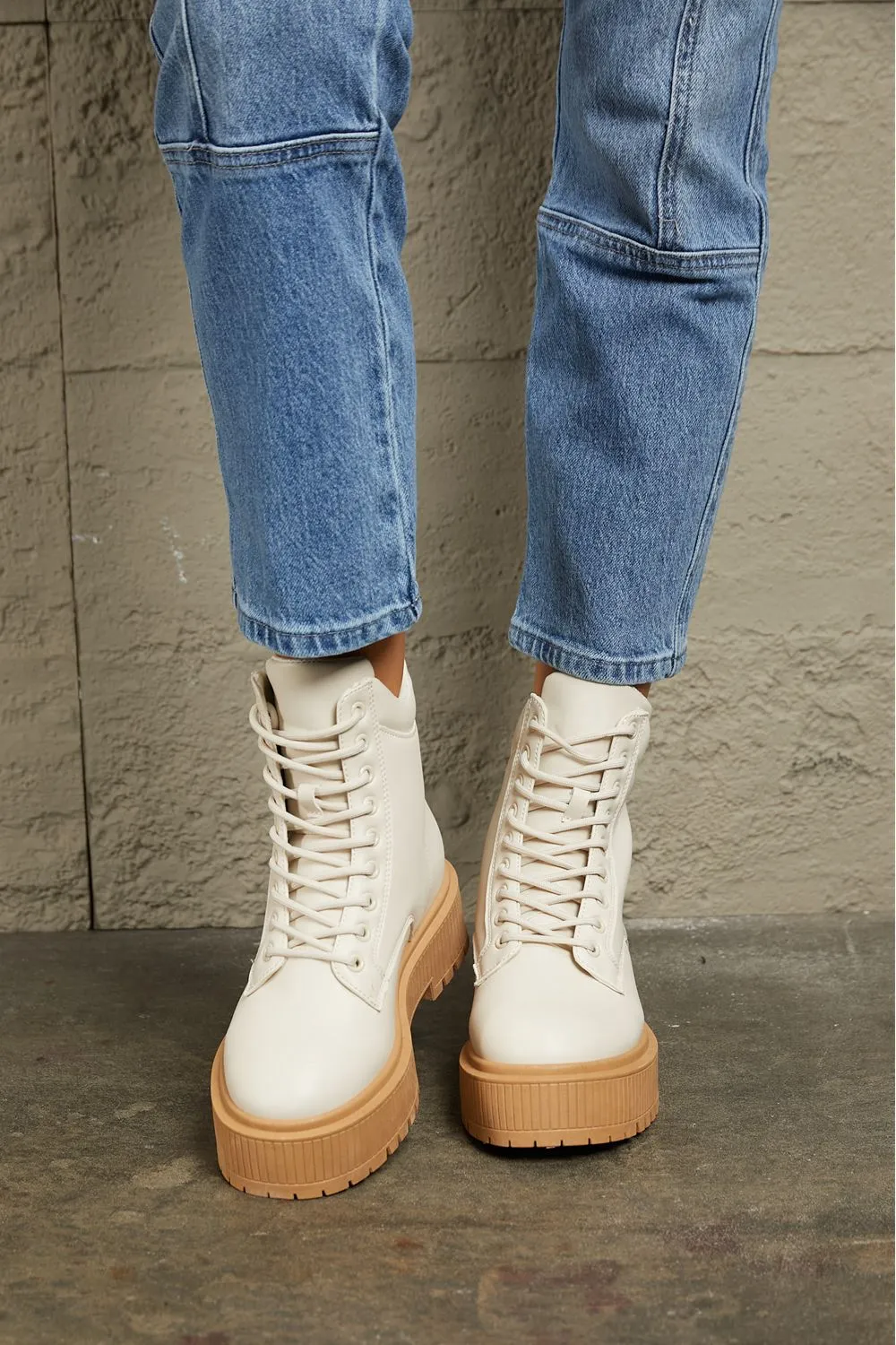 Qupid, Platform Combat Boots